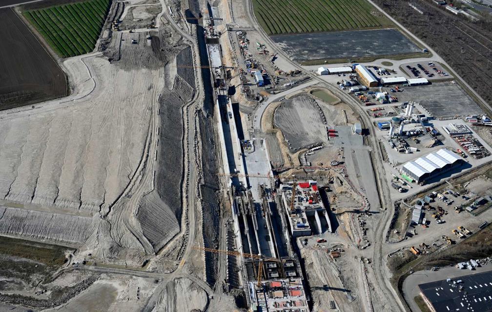 Ein Luftbild zeigt das Tunnelportal aus Blickrichtung Norden.